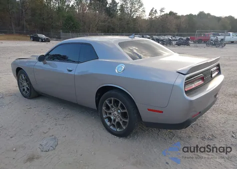 2017 Dodge Challenger Gt z USA, uszkodzony, nr VIN 2C3CDZGG5HH624820